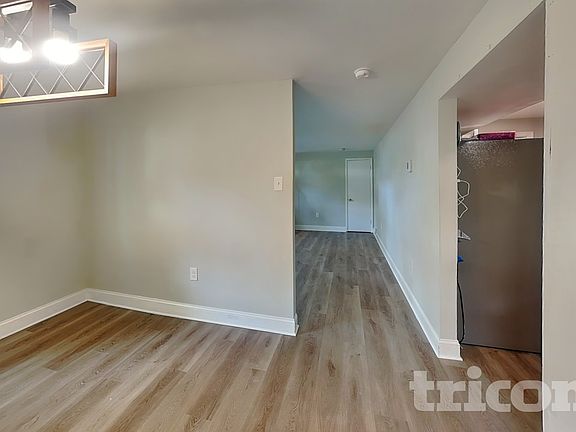 3rd image of 1325 Farrara Dr
