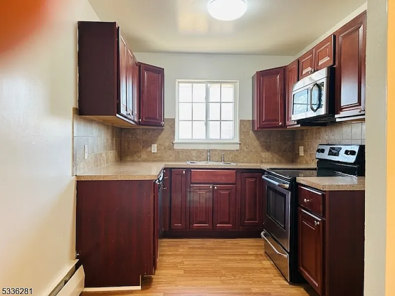 1 bed, 1.0 bath, $1,625 — Photo 1