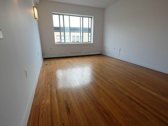 2nd image of 132 W 112th St APT 6C