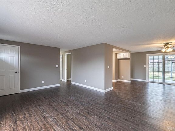 3rd image of 4530 Penhurst Pl
