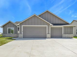 622 S Sweetwater Rd, Maize, KS 67101