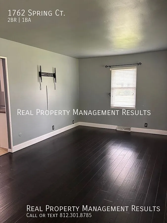 Building Photo - 1762 Spring Ct