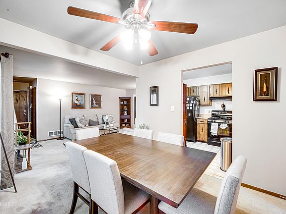 5th image of 1259 Cunningham Dr APT 2W