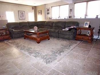 3rd image of 95 Hemlock Dr