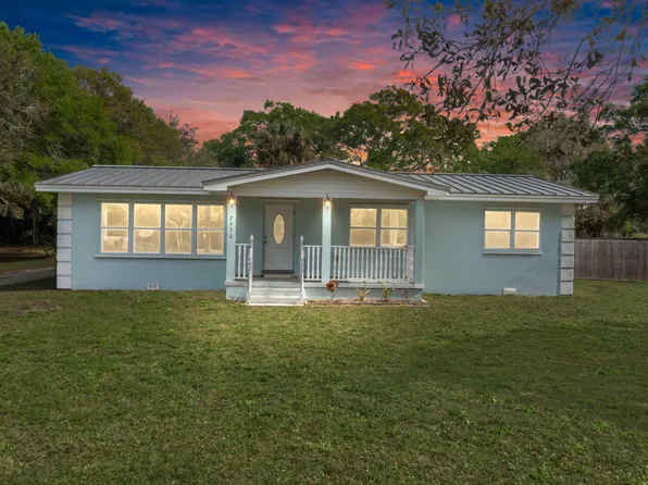 2530 S Rock Road, Fort Pierce, FL 34945