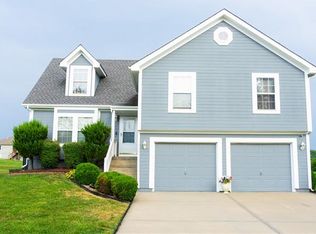 14605 Bristol Ave, Grandview, MO 64030