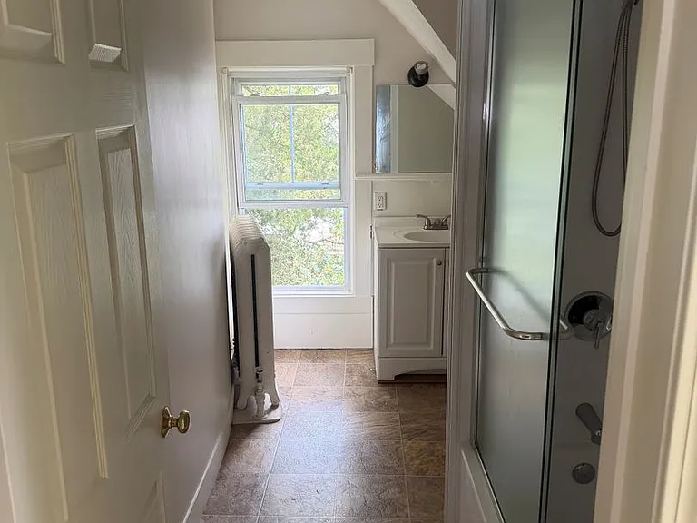 31 Oak St #2 — Photo 11