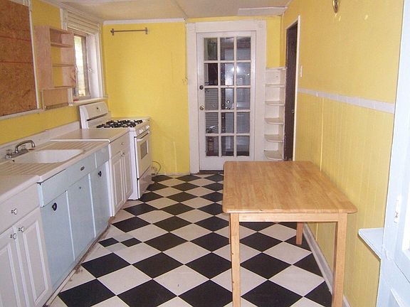 5th image of 416 N 28th St