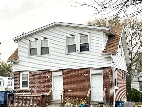 3rd image of 9509 S Broadway
