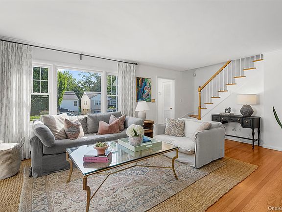 3rd image of 134 Jensen Avenue