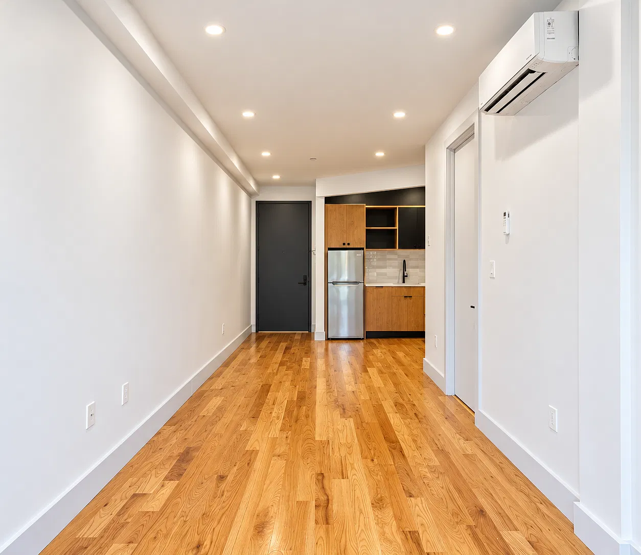 1226 Saint Mark's Avenue — Photo 3