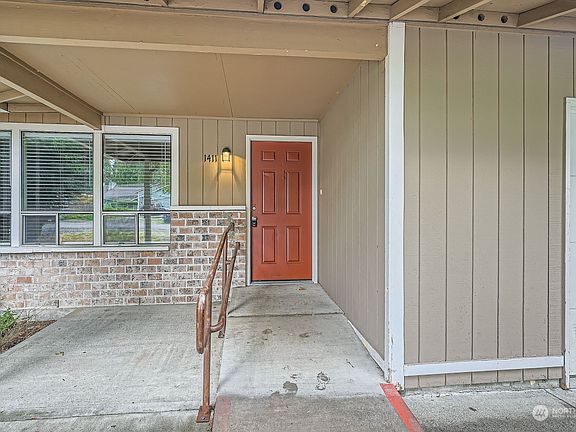 2nd image of 1411 100th Street S