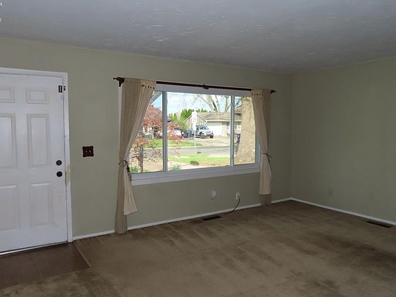 3rd image of 3008 N Bayview Ln