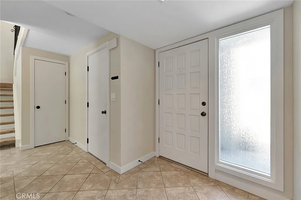 3 bed, 2.5 bath, 1588 sqft, $4,500 — Photo 4