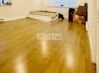 320 Hammond Pond Pkwy #103CP, Chestnut Hill, MA 02467
