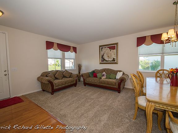 3rd image of 16411 Fox Creek Ln