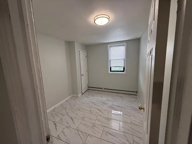 1747 Mahan Ave #1F — Photo 8