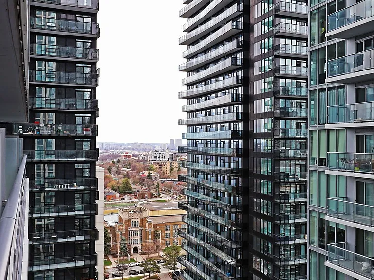 99 Broadway Ave S #2107 — Photo 22