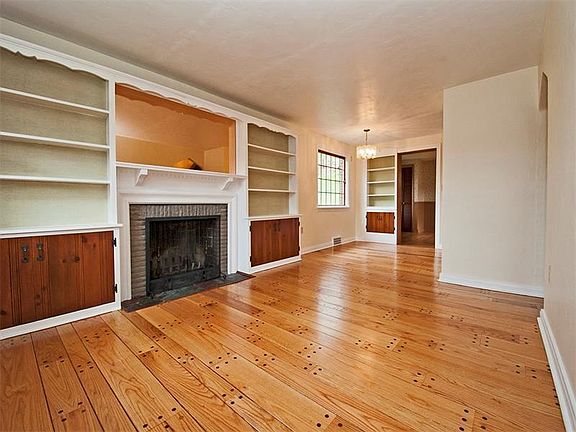 2nd image of 1206 Cobblewood Dr
