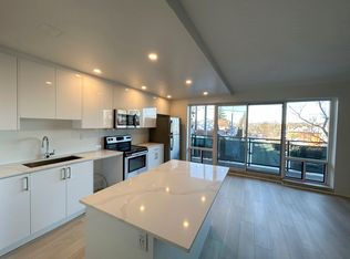 157 Pearl, Hamilton, ON L8P 3X7
