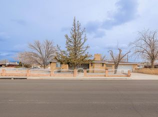700 Monroe St SE, Albuquerque, NM 87108