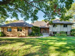 4800 Adrian Cir SE, Prior Lake, MN 55372