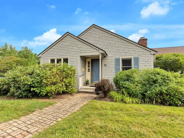 26 Colonial Square #26, Peterborough, NH 03458