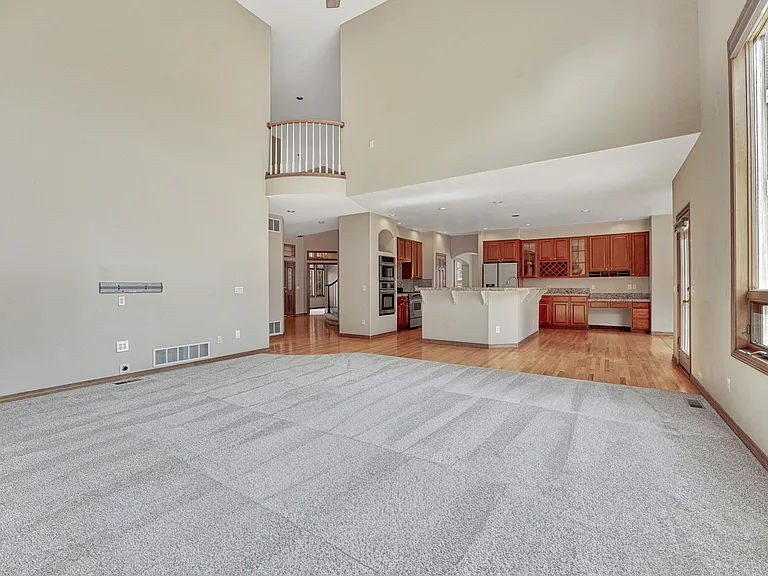 8406 Green Island Cir — Photo 35