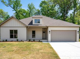 47 Bowling Ln, Conway, AR 72032