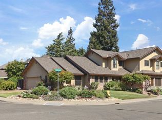 19417 Del Rio Dr, Woodbridge, CA 95258