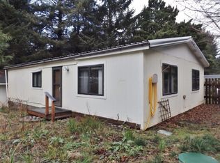 430 NE Alder St, Yachats, OR