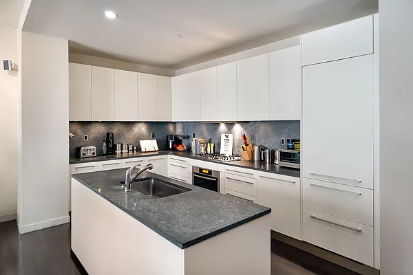 Rented by Compass | media 14