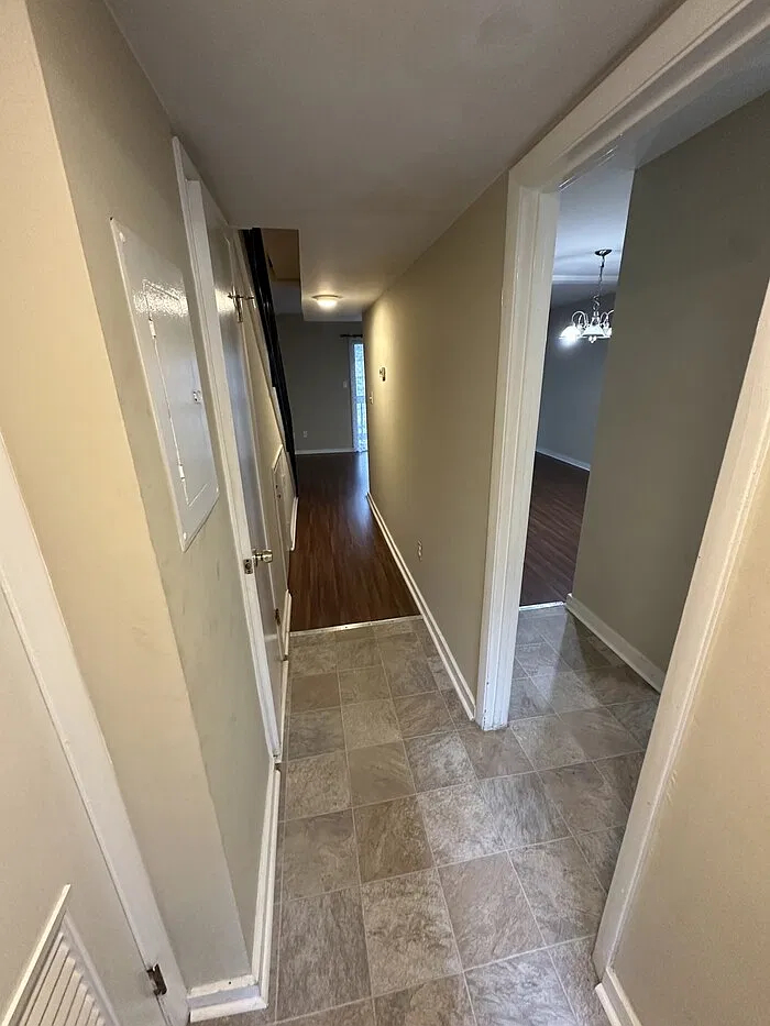 2 bed, 1.5 bath, 1080 sqft, $1,095 — Photo 1