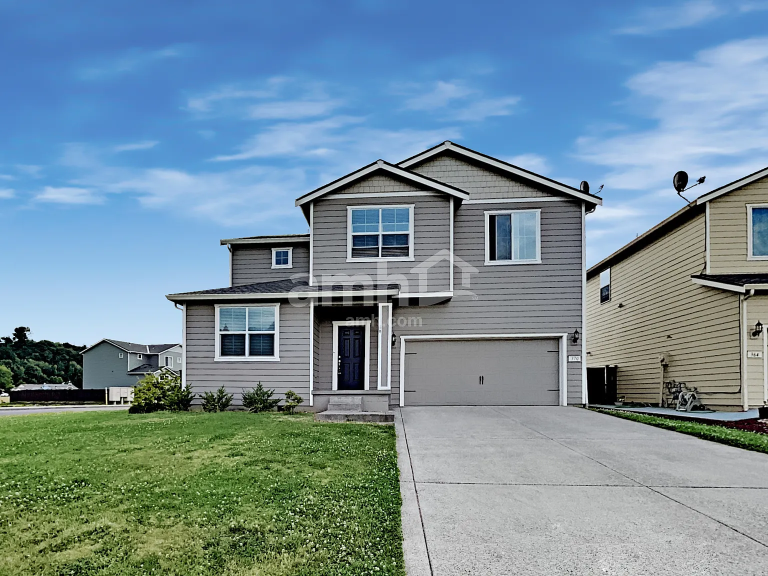 4 bed, 2.5 bath, 2378 sqft, $3,055 — Photo 1