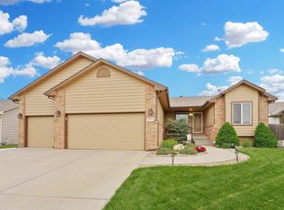 2318 S Wheatland Ct, Wichita, KS 67235
