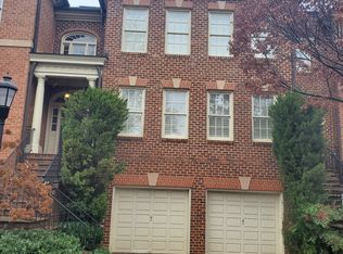 2003 Mayfair McLean Ct, Falls Church, VA 22043