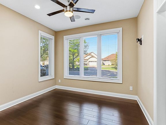 5th image of 15563 Drake Cir NW