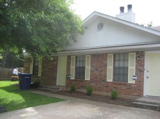 3001 Manor Ln APT B, Huntsville, TX 77340