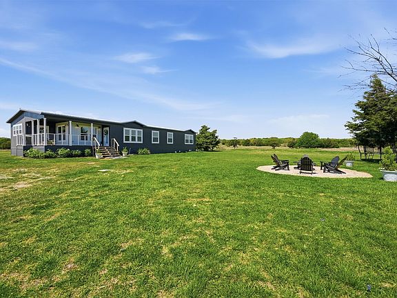 3rd image of 249 Mount Pleasant Rd