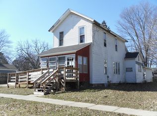 102 Julia St, Allegan, MI 49010