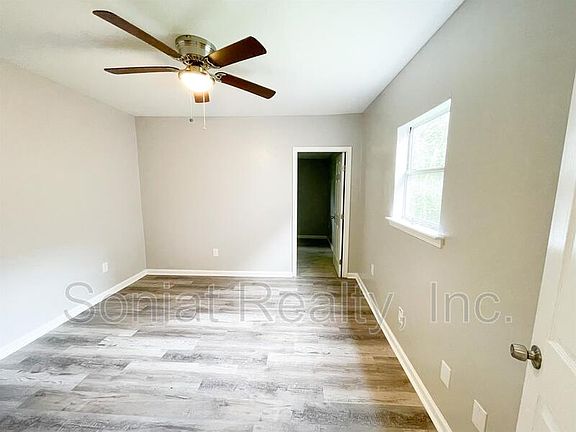 3rd image of 2114 Painters St #2114