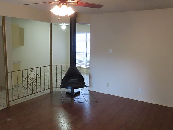 2nd image of 4002 Mount Laurel Dr