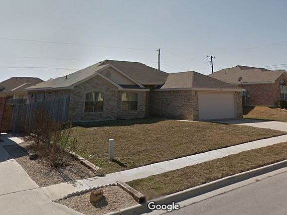 3rd image of 2907 Curtis Dr