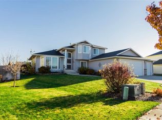 7202 N Bluegrass St, Spokane, WA 99217