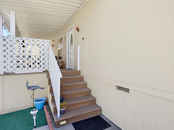 5th image of 1535 Amy Dr