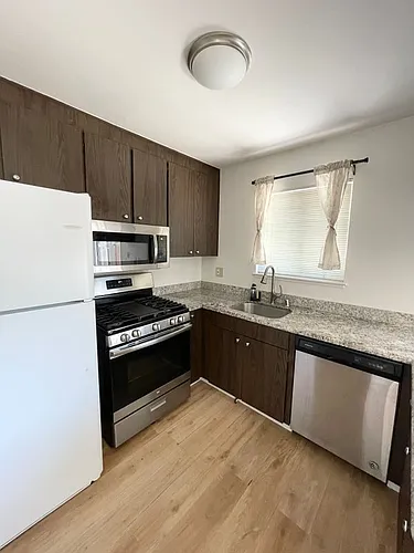 24 Park Ln Photo 1