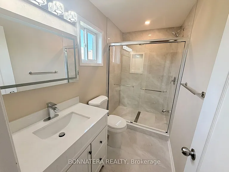 5455 Farmcote Dr — Photo 16