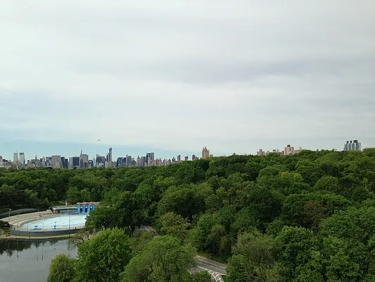 Sold by A & I Broadway | media 18