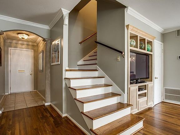 3rd image of 5008 N Hall St #5008
