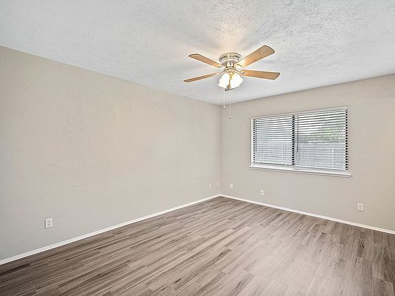 4th image of 538 Cumberland Dr